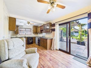 Photo 16- click for photo gallery